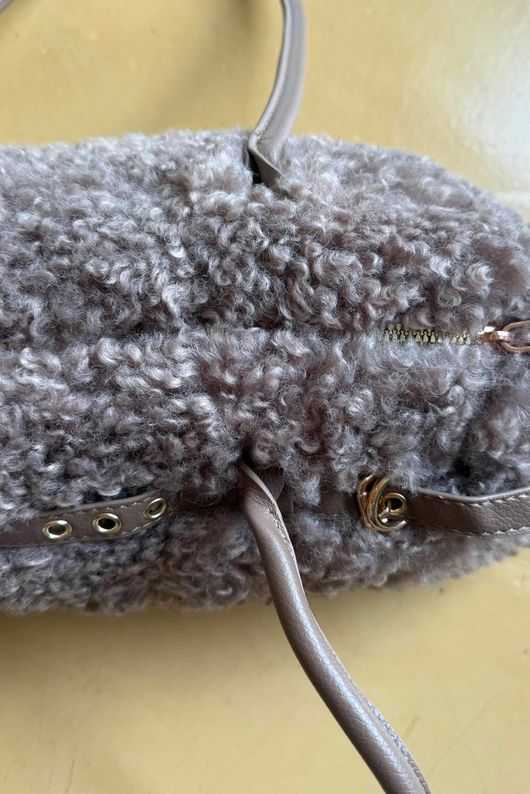 Hicks Shearling Barrel Bag Earth